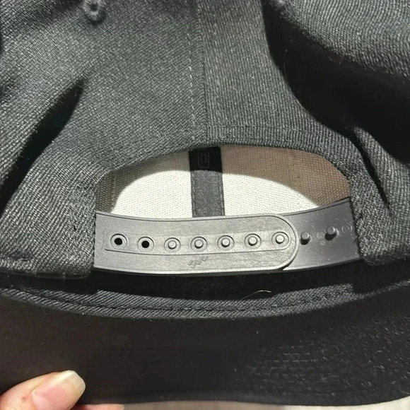 Baseball hat (like new) - Picture 4 of 4